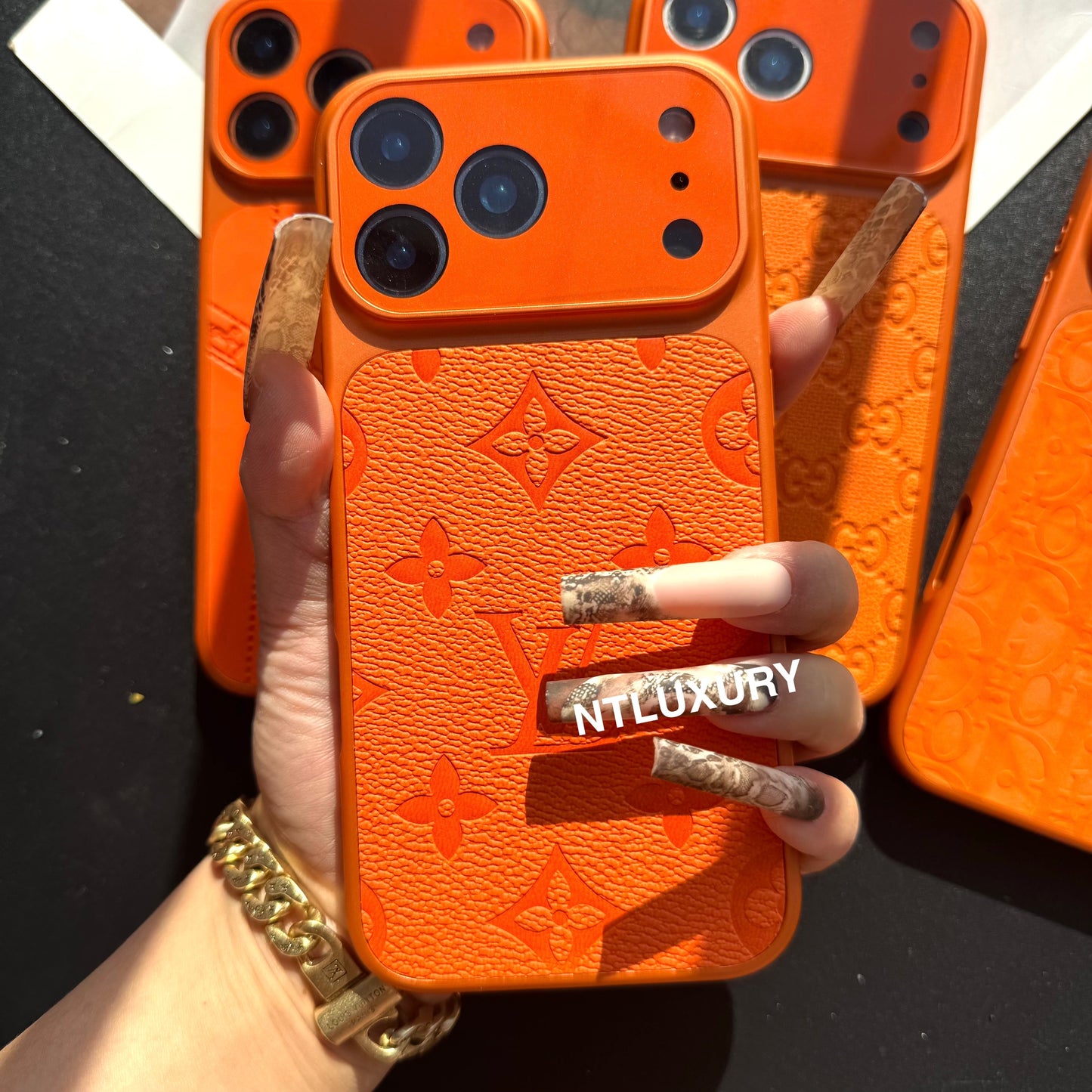 Orangensaft-Handyhülle im ausgefallenen Design