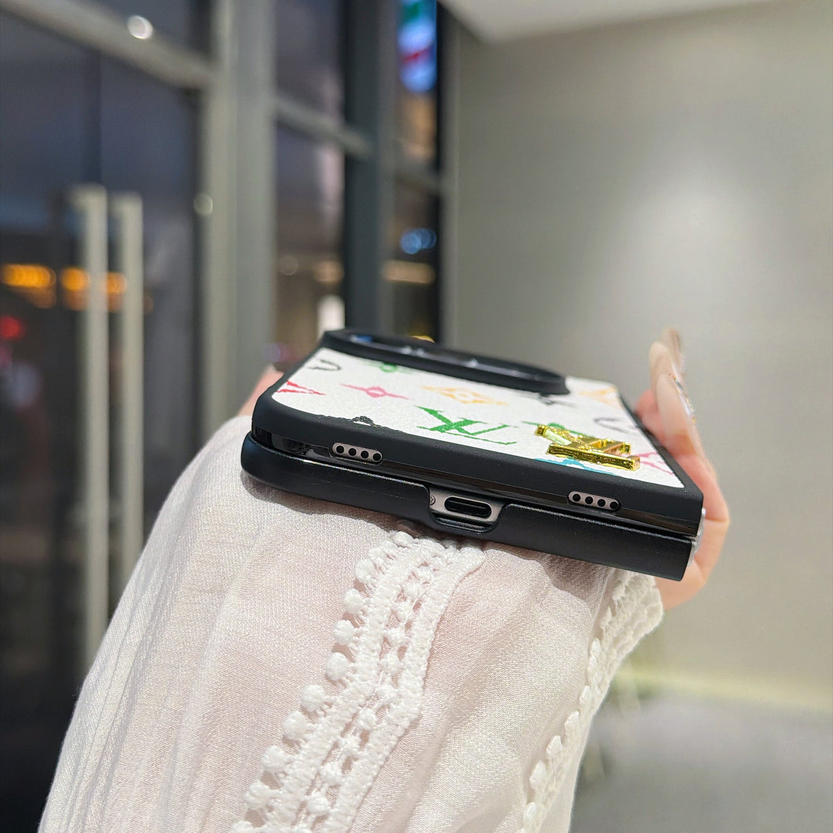 Traditional Love Phone Case For iPhone Duo With Metal