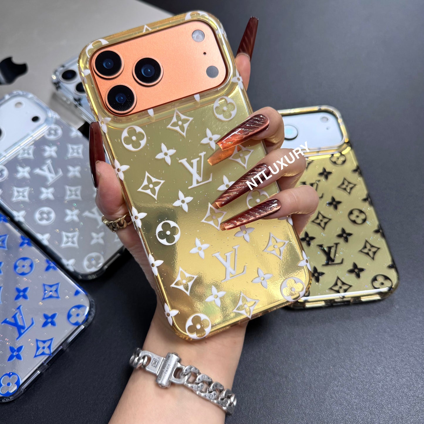 Cyber Girl Love Phone Case