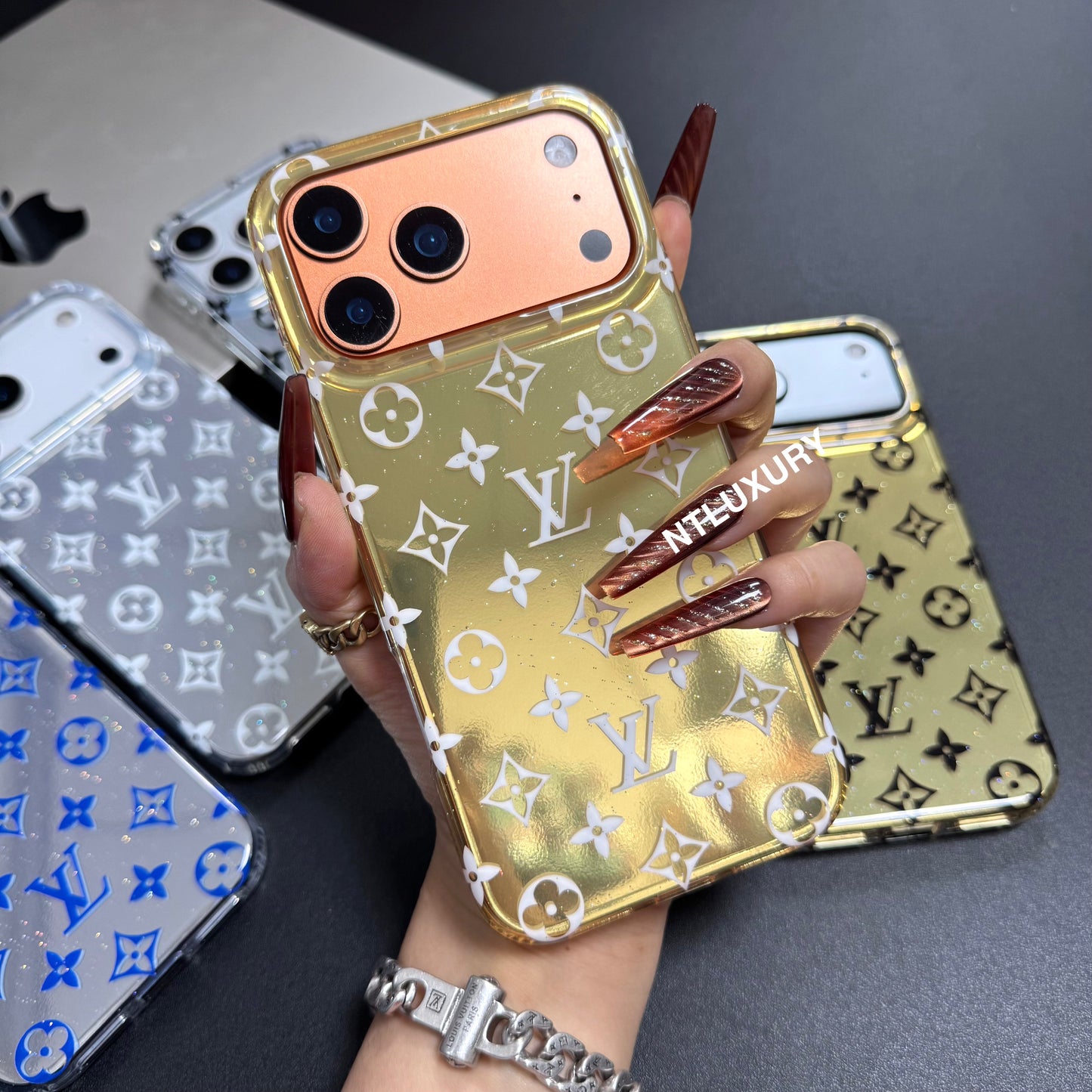 Cyber Girl Love Phone Case