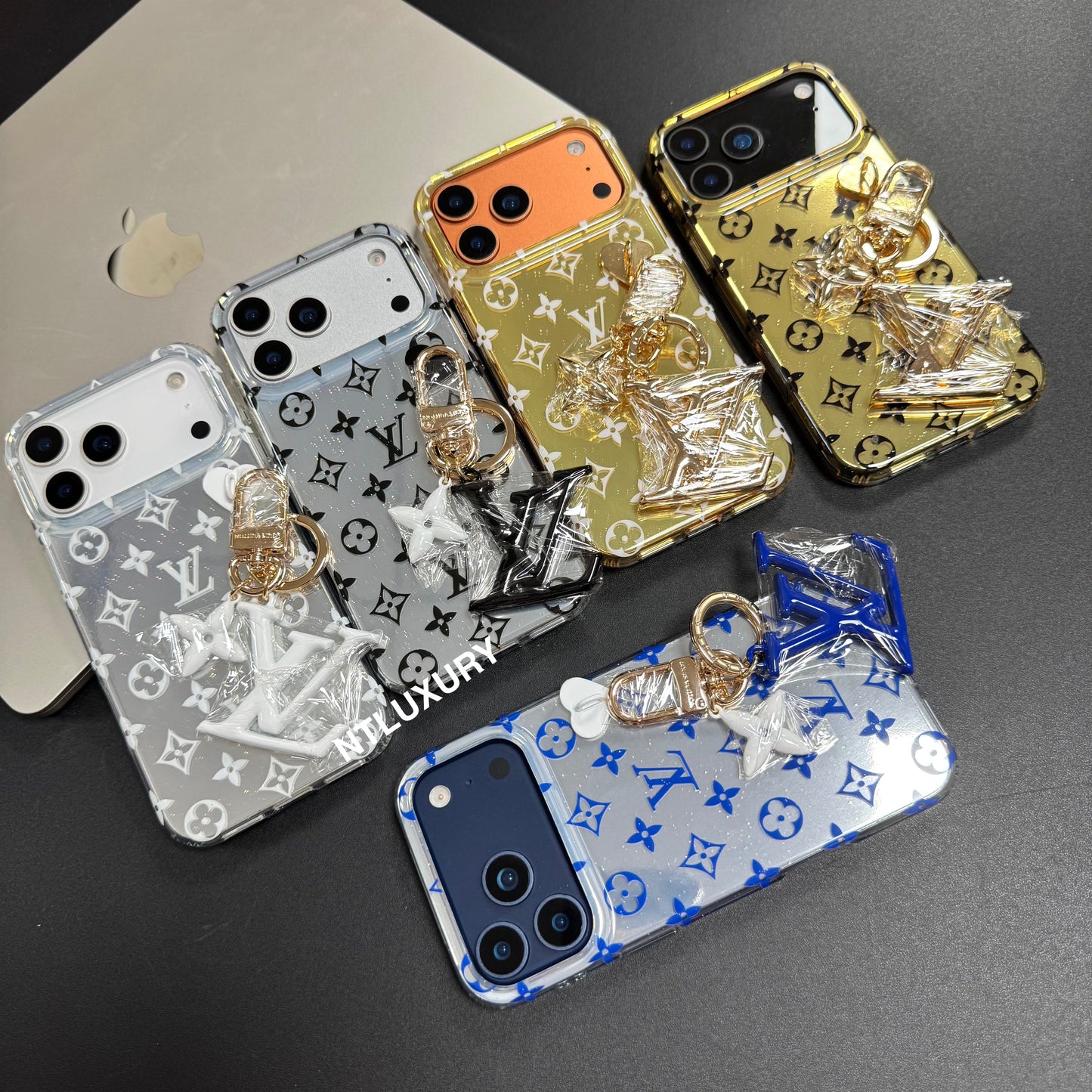Cyber Girl Love Phone Case With Pendant
