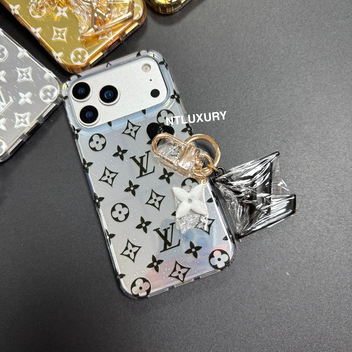 Cyber Girl Love Phone Case With Pendant