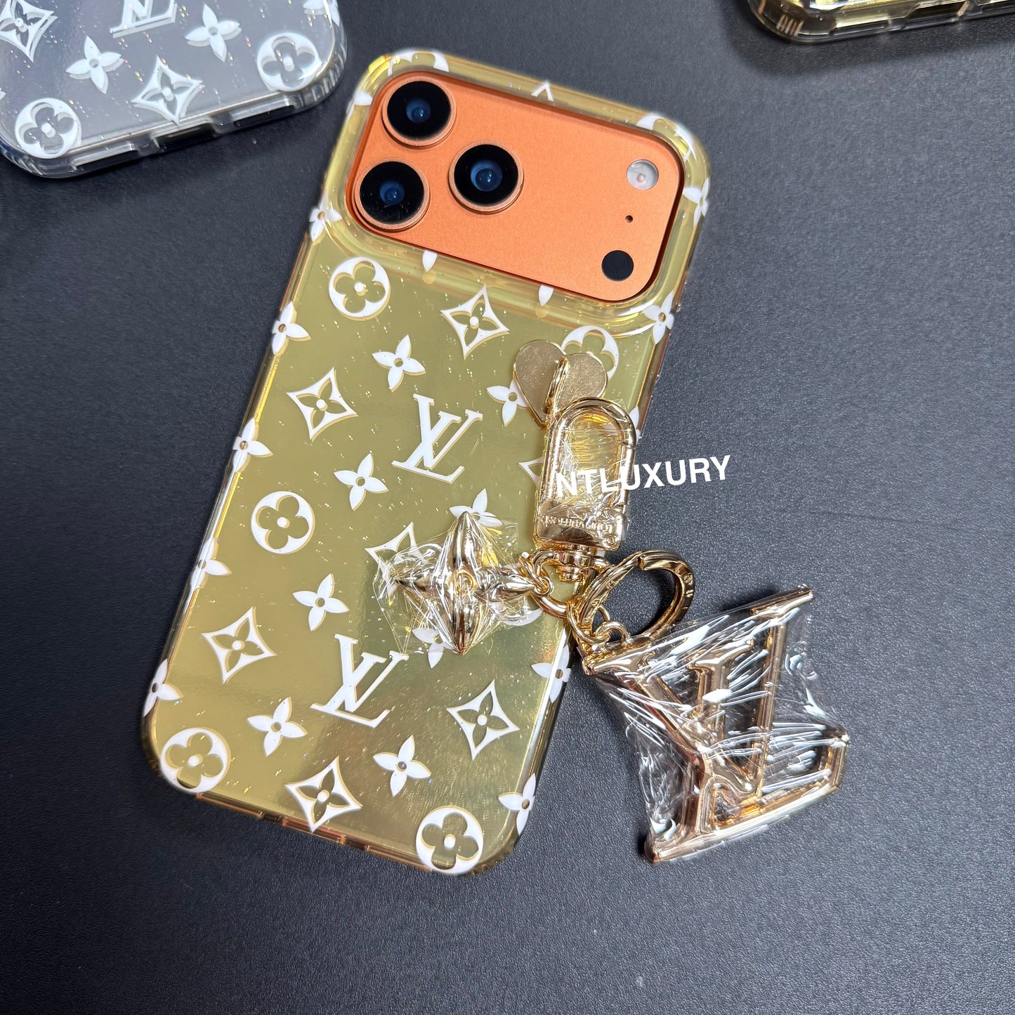 Cyber Girl Love Phone Case With Pendant
