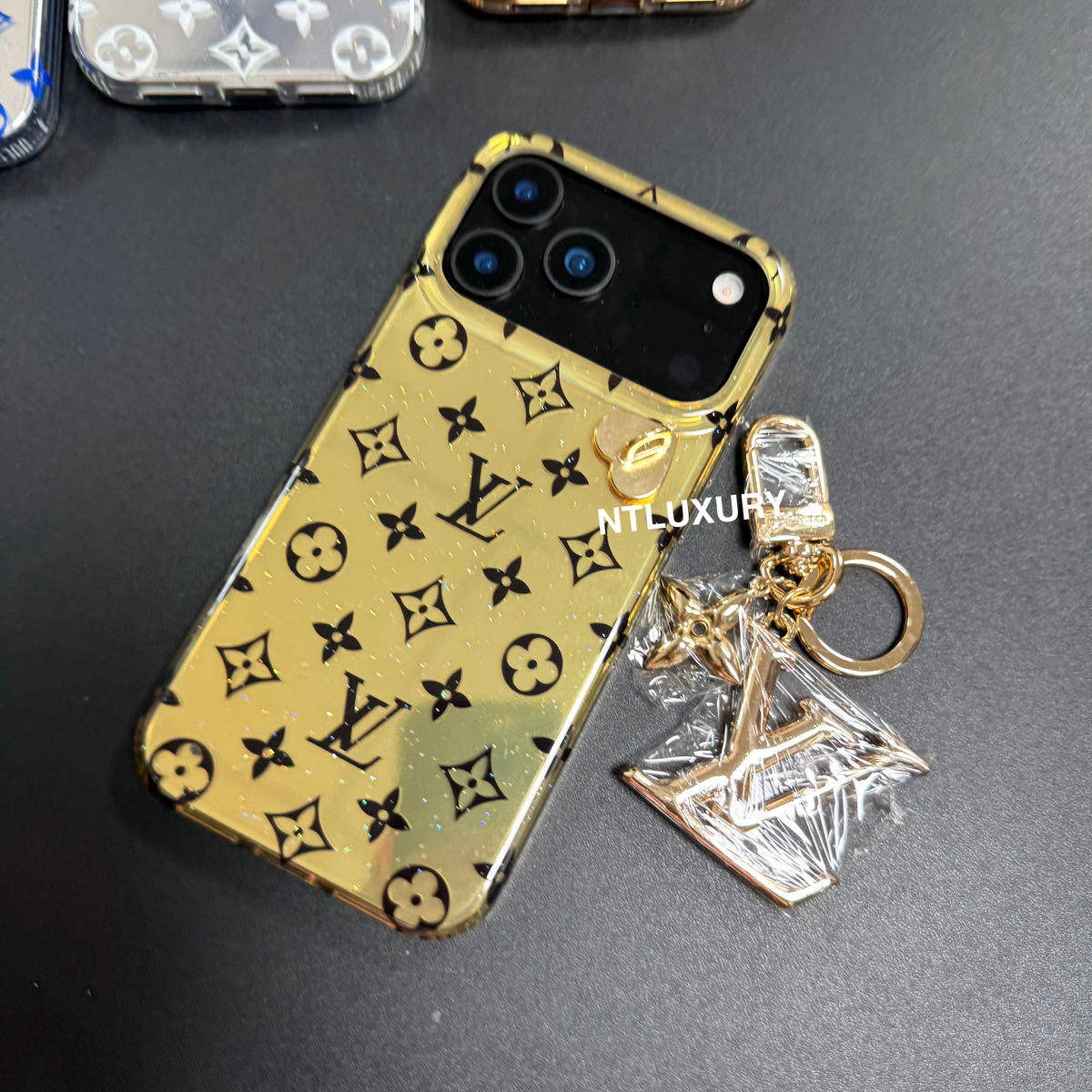 Cyber Girl Love Phone Case With Pendant