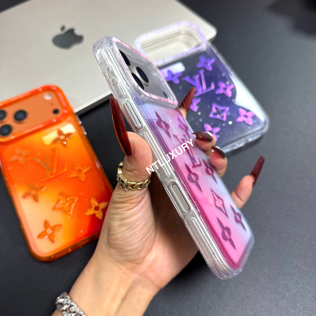 Coque de téléphone lumineuse et colorée Love