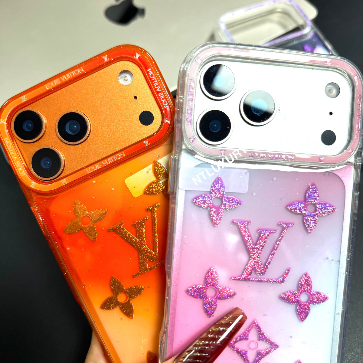 Coque de téléphone lumineuse et colorée Love