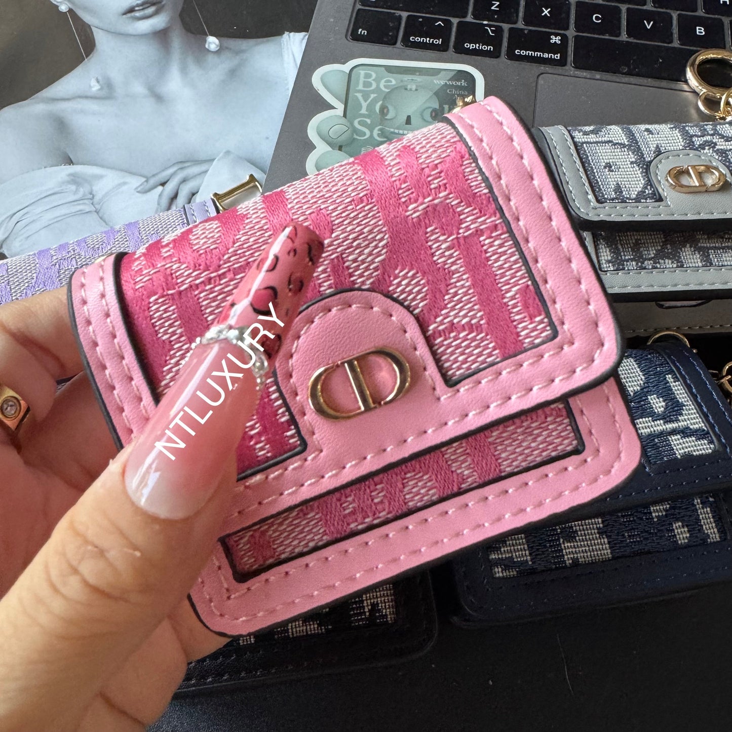 CD Design Airpods Case (Universal)