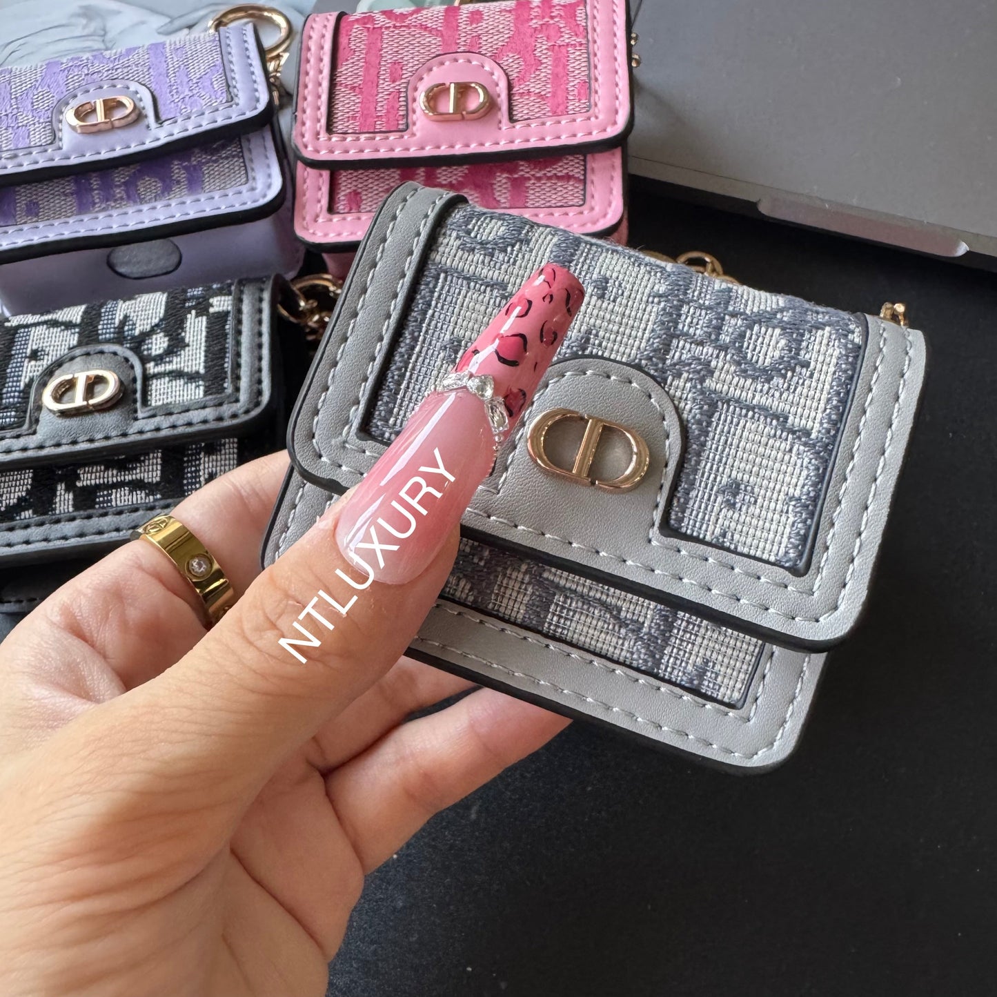 CD Design Airpods Case (Universal)