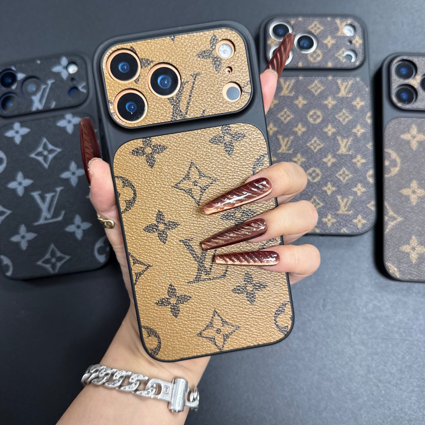 Chic Traditional Love Design Phone Case
