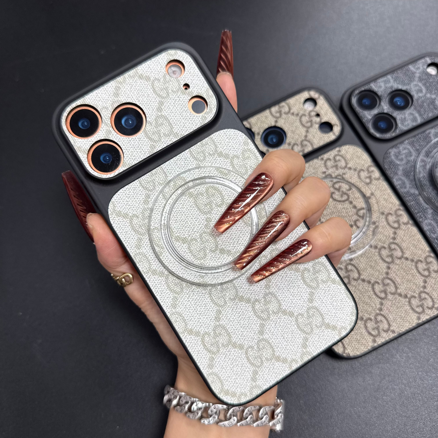 Chic Traditional Good Design Phone Case with Magsafe Holder