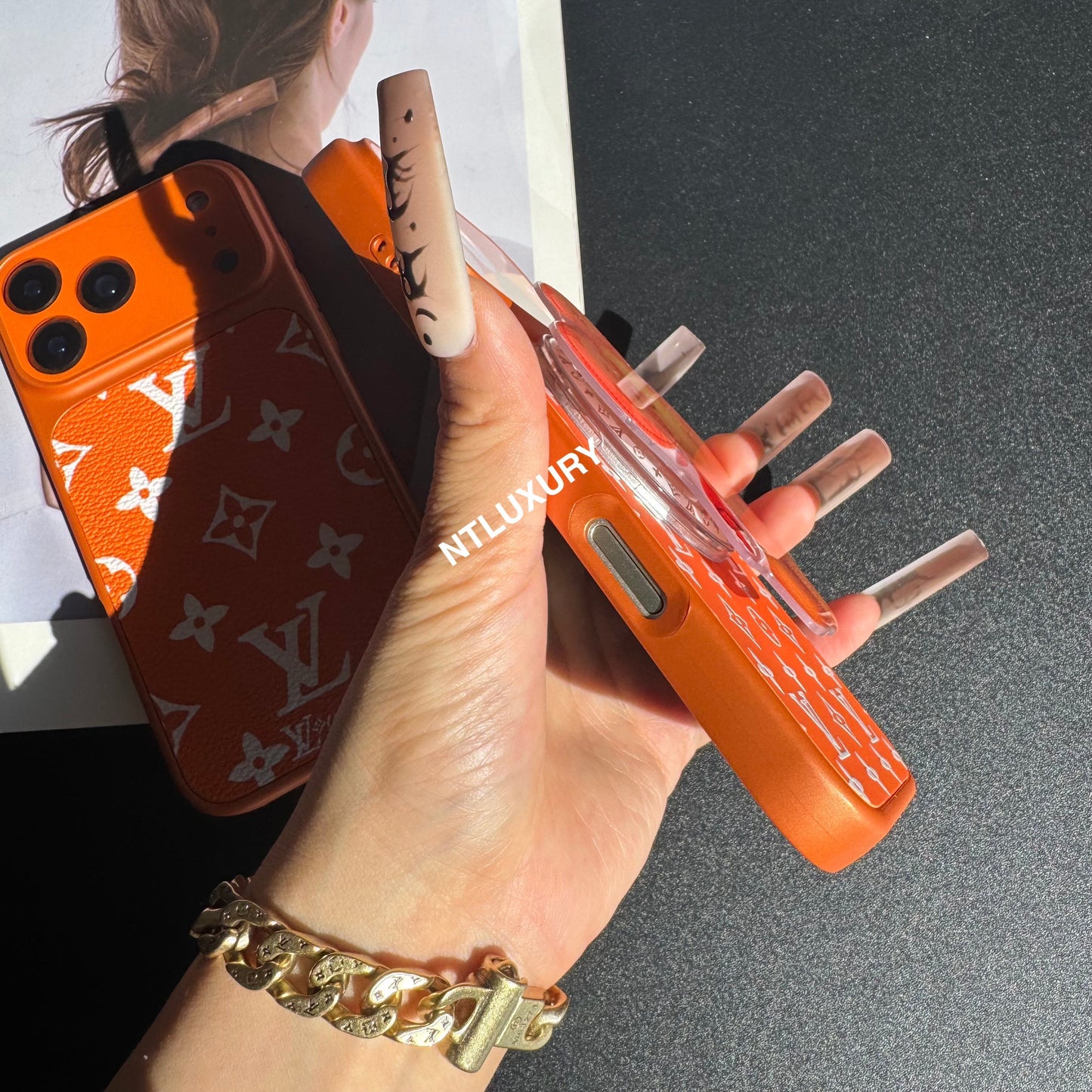 Traditional Juice Magsafe Case with Holder (Orange Love)