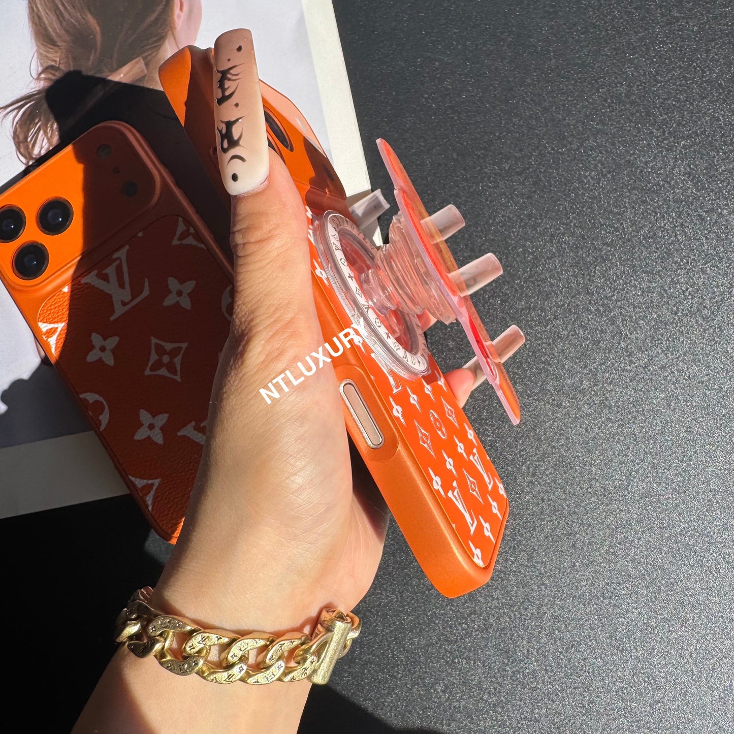 Traditional Juice Magsafe Case with Holder (Orange Love)