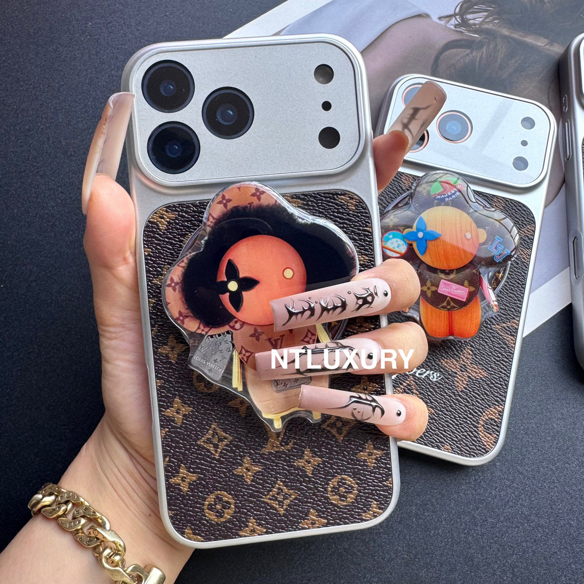 Traditional Juice Magsafe Case with Holder (Doll)