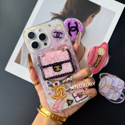 Funda morada para teléfono con diseño de concha y soporte MagSafe