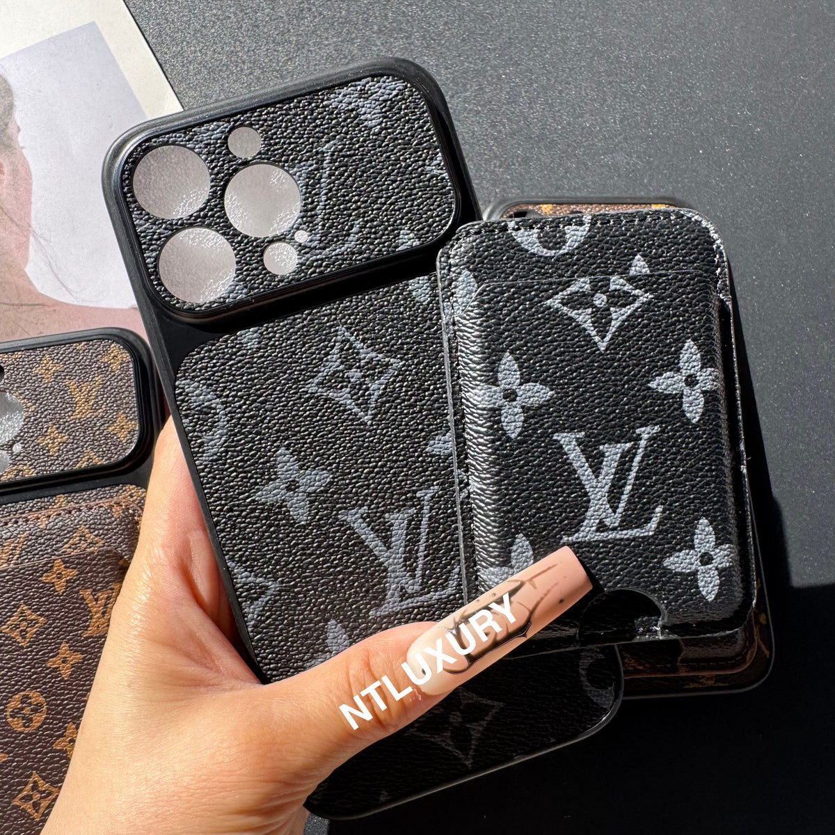 Design fantaisie traditionnel avec porte-cartes MagSafe