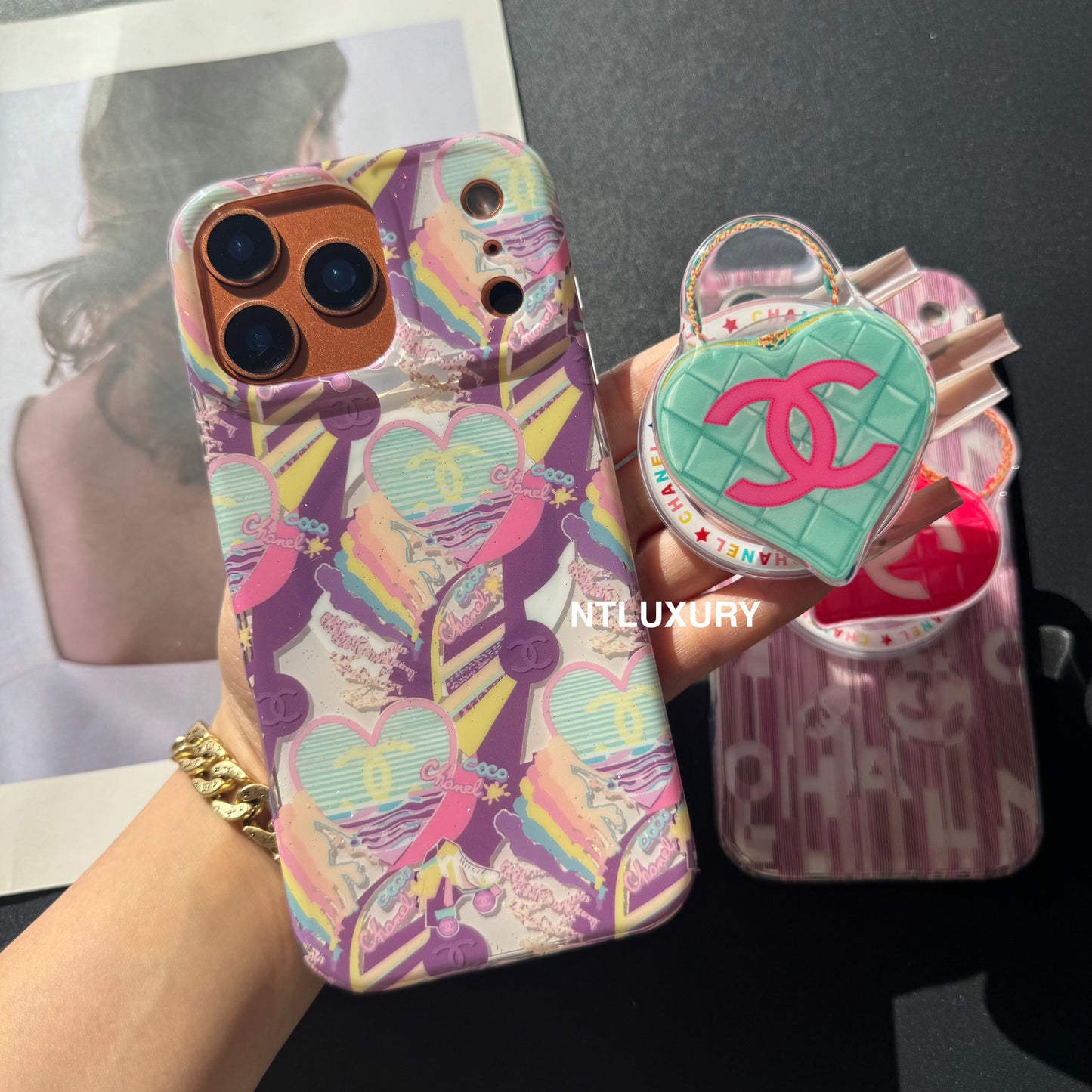 Around Design Phone Case With Heart Magsafe Holder