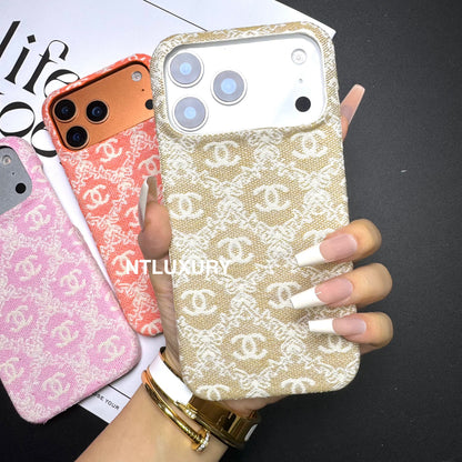 Funda para teléfono con diseño de bordado CC