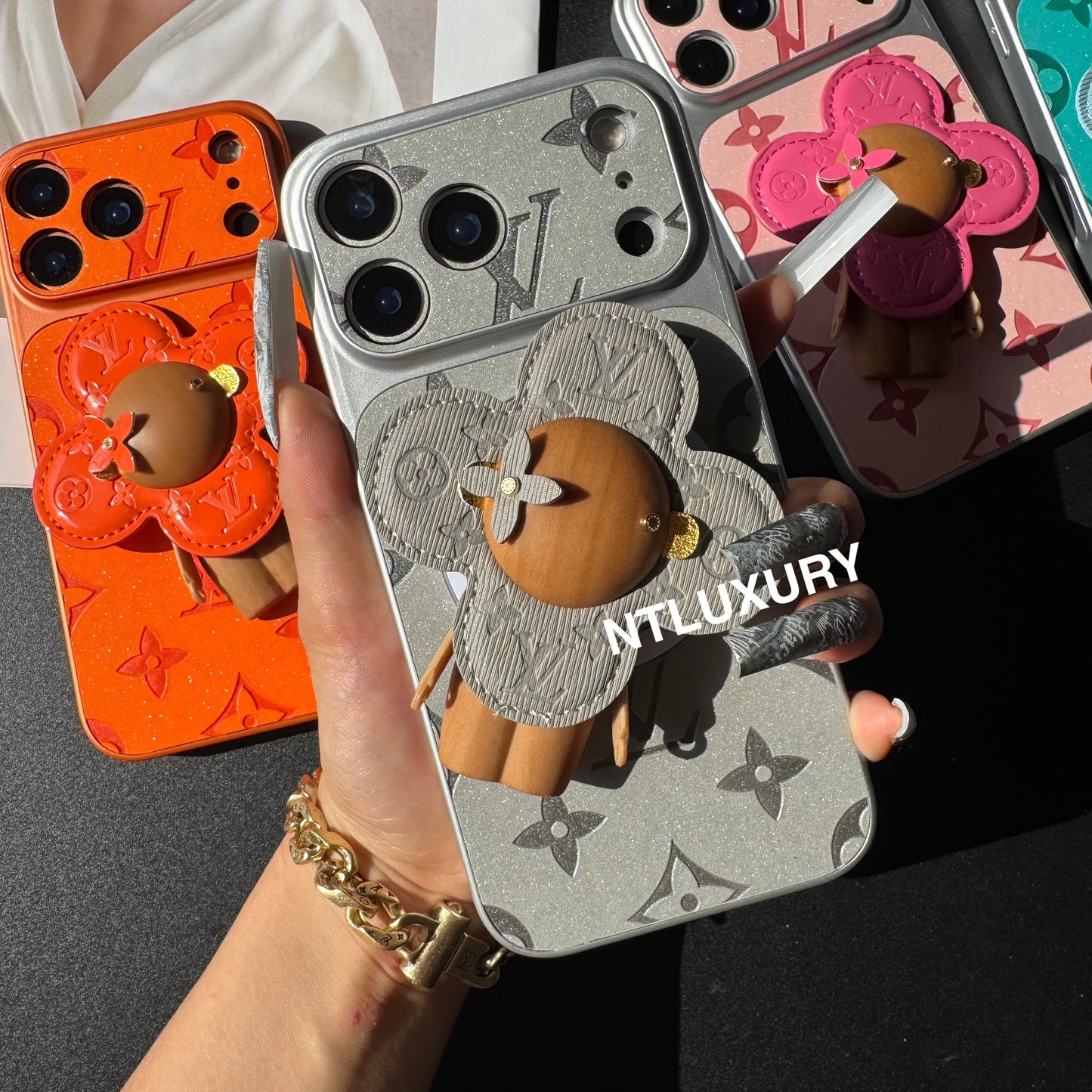 Orange Juice Glitter Love with Magsafe Holder (Wood Doll)