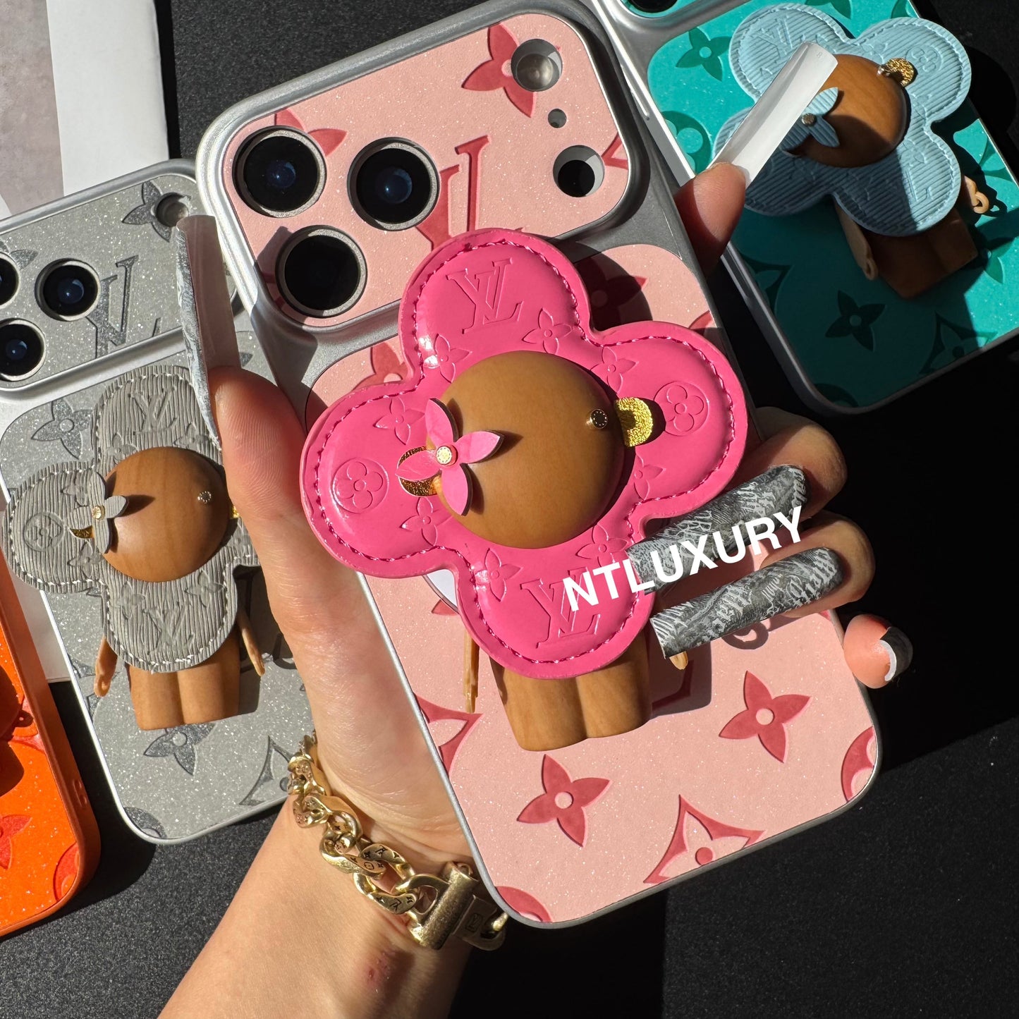 Orange Juice Glitter Love with Magsafe Holder (Wood Doll)