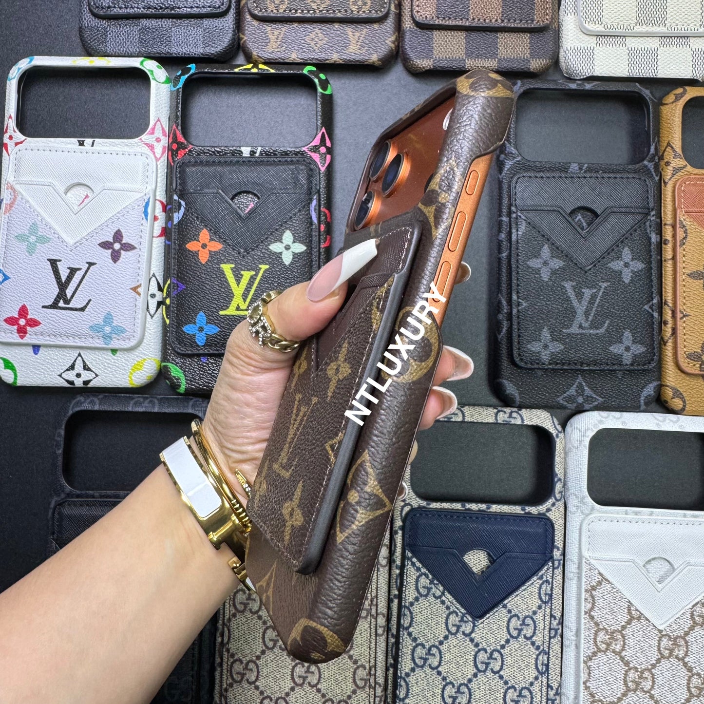 Traditional Love Magsafe Phone Case with Pocket Purse