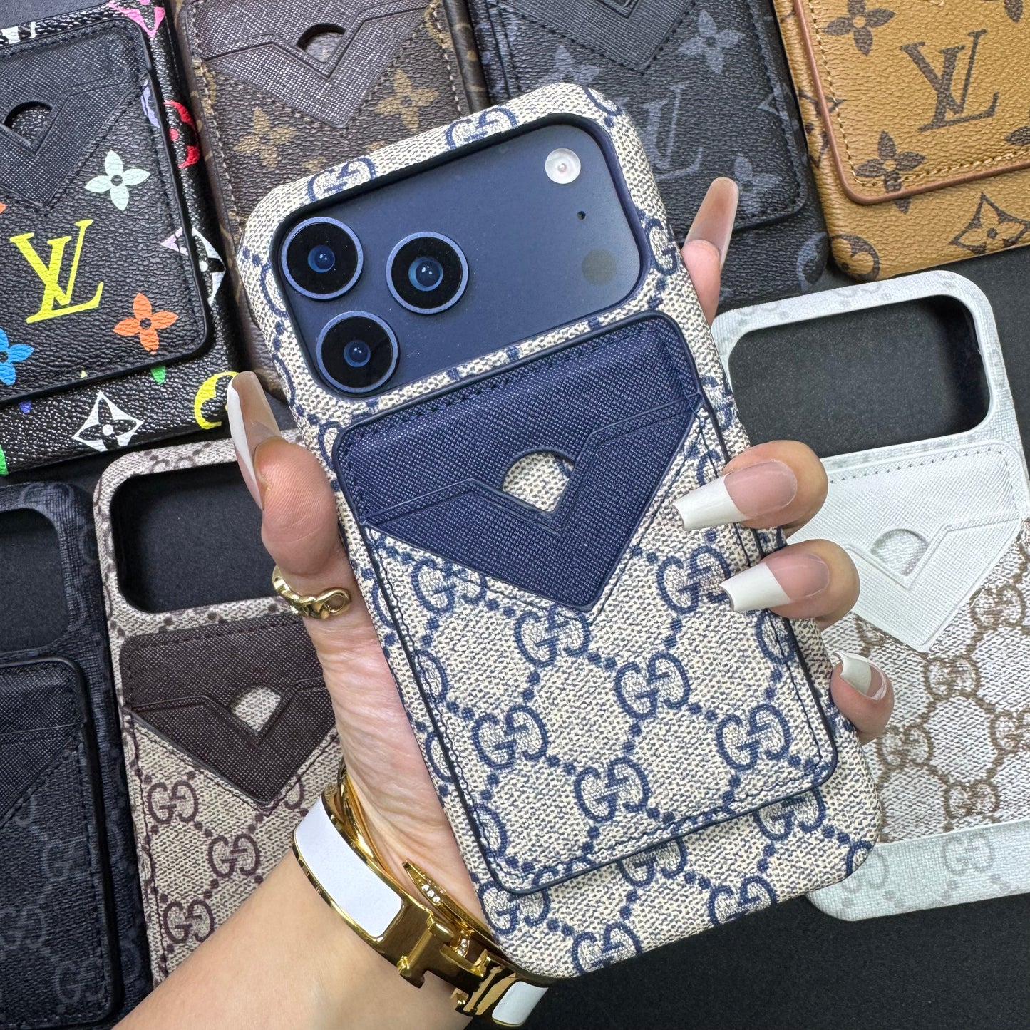 Traditional Love Magsafe Phone Case with Pocket Purse