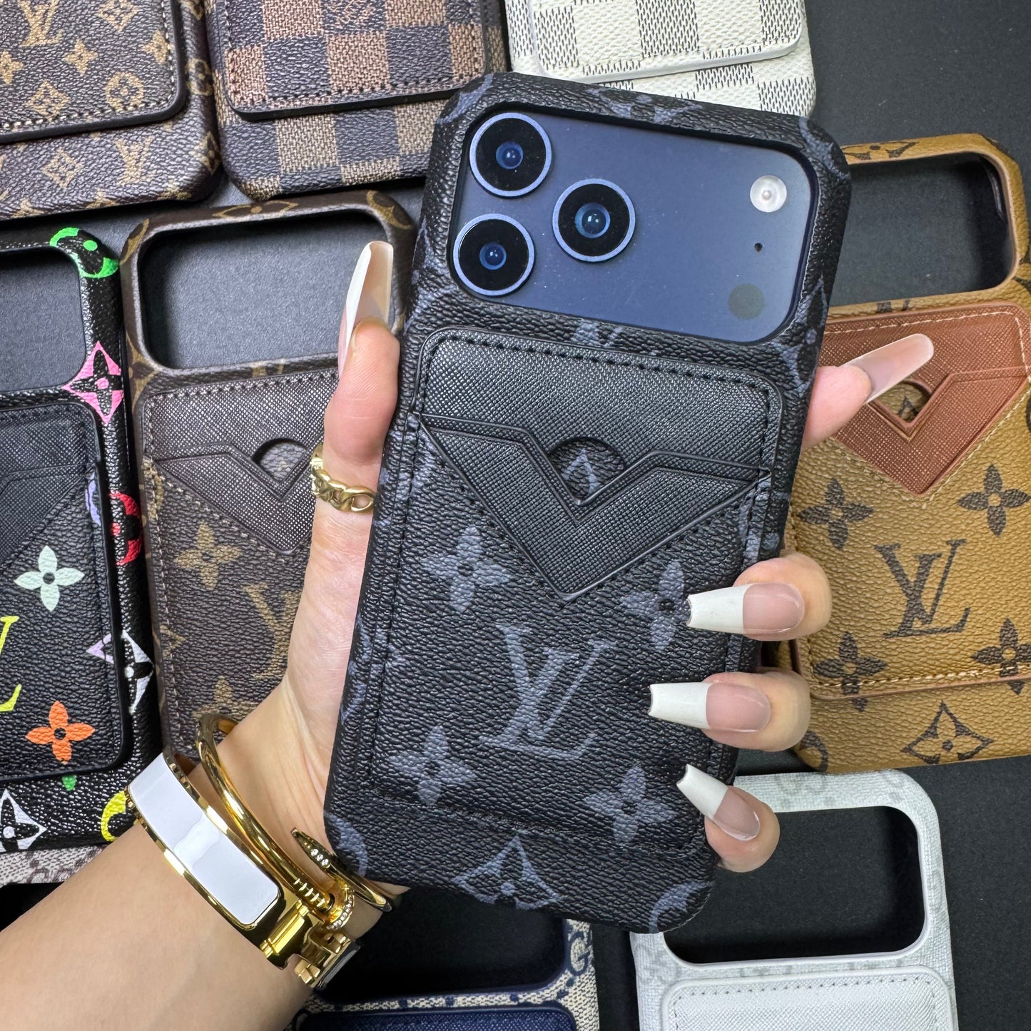 Traditional Love Magsafe Phone Case with Pocket Purse