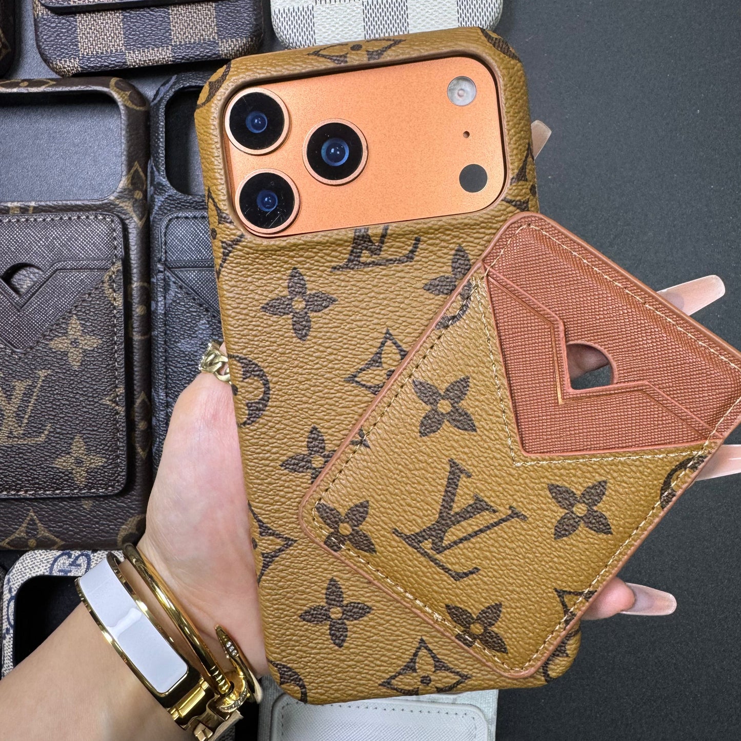 Traditional Love Magsafe Phone Case with Pocket Purse