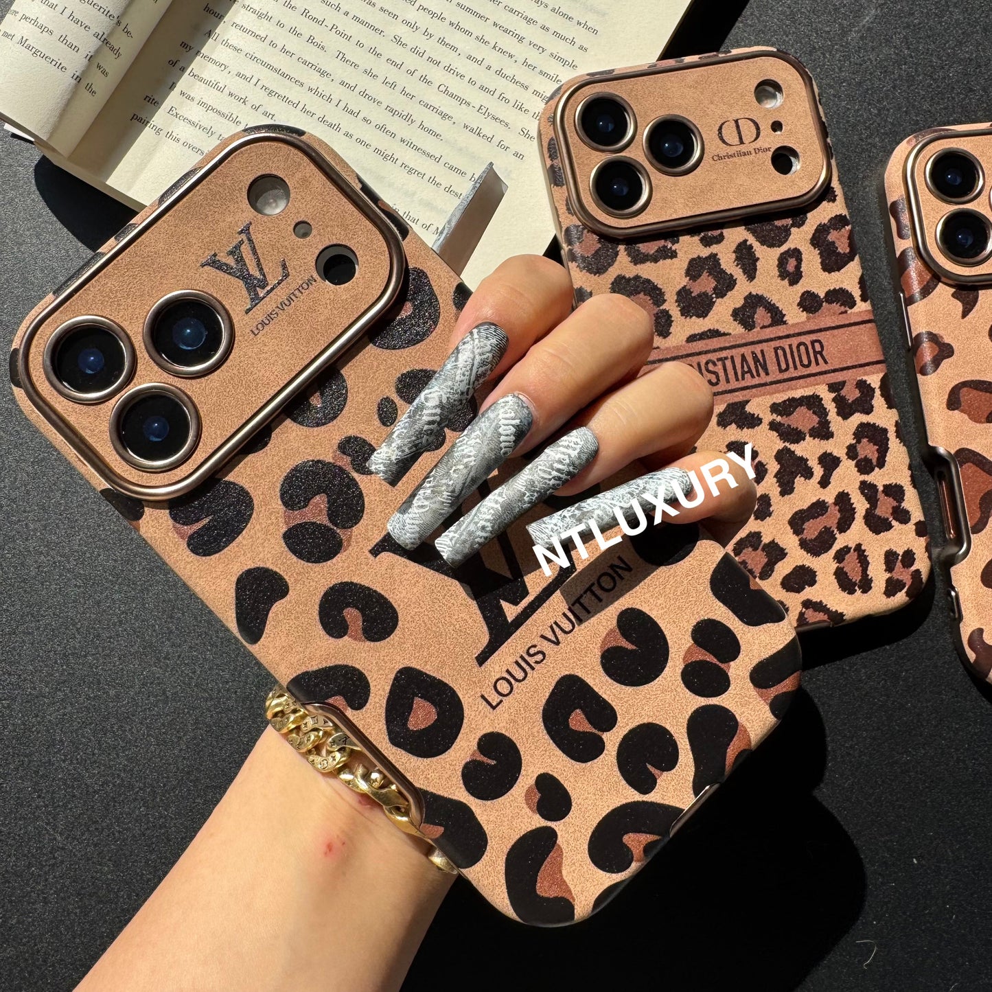 Coffee Leopard Design Love Phone Case