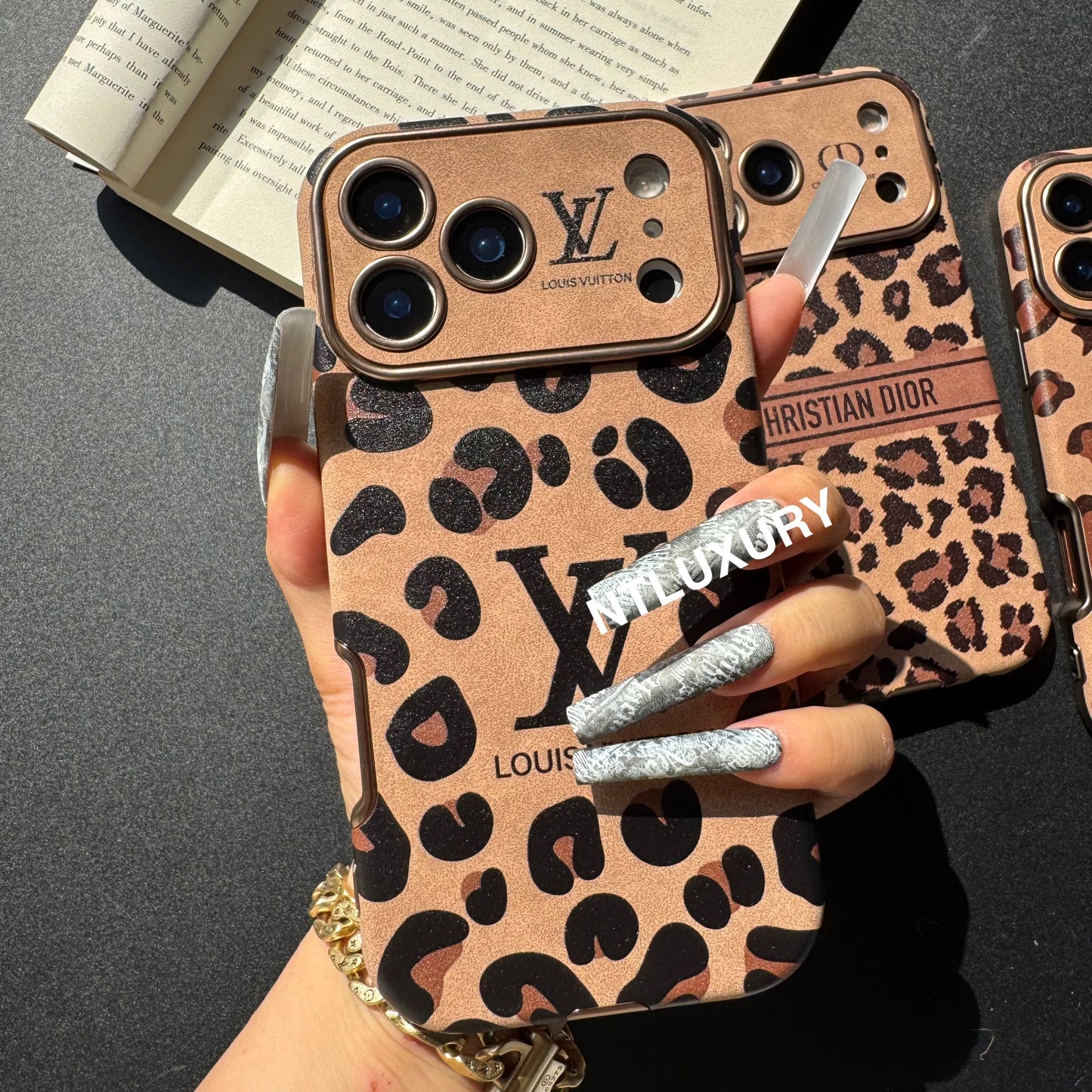 Coffee Leopard Design Love Phone Case