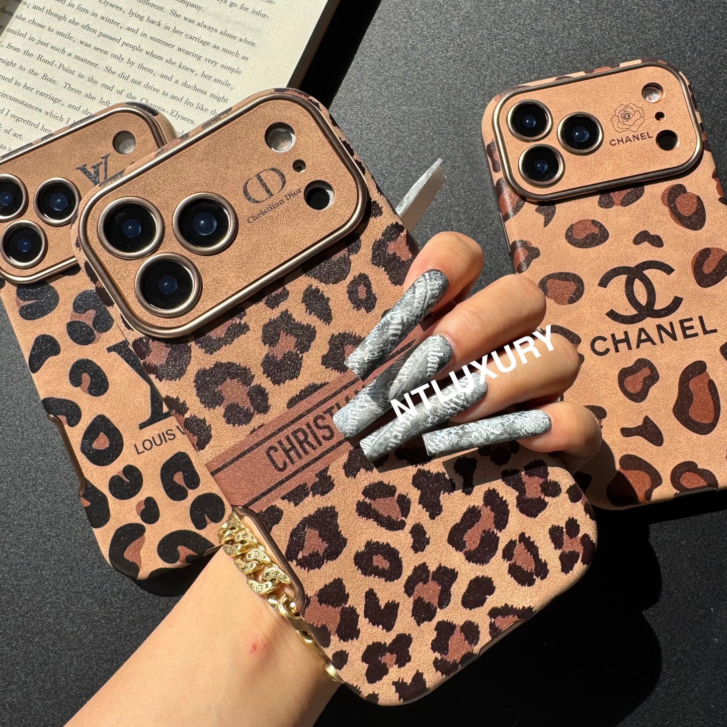 Coffee Leopard Design Love Phone Case