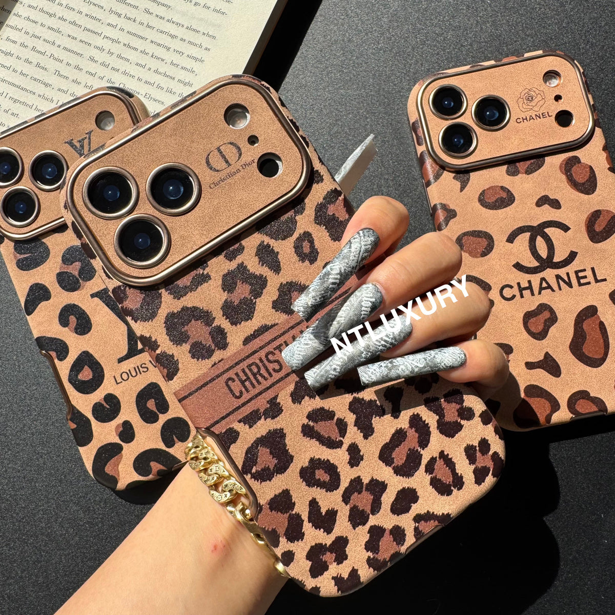 Coffee Leopard Design Love Phone Case