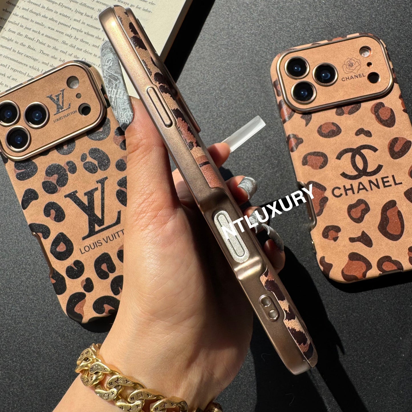 Coffee Leopard Design Love Phone Case