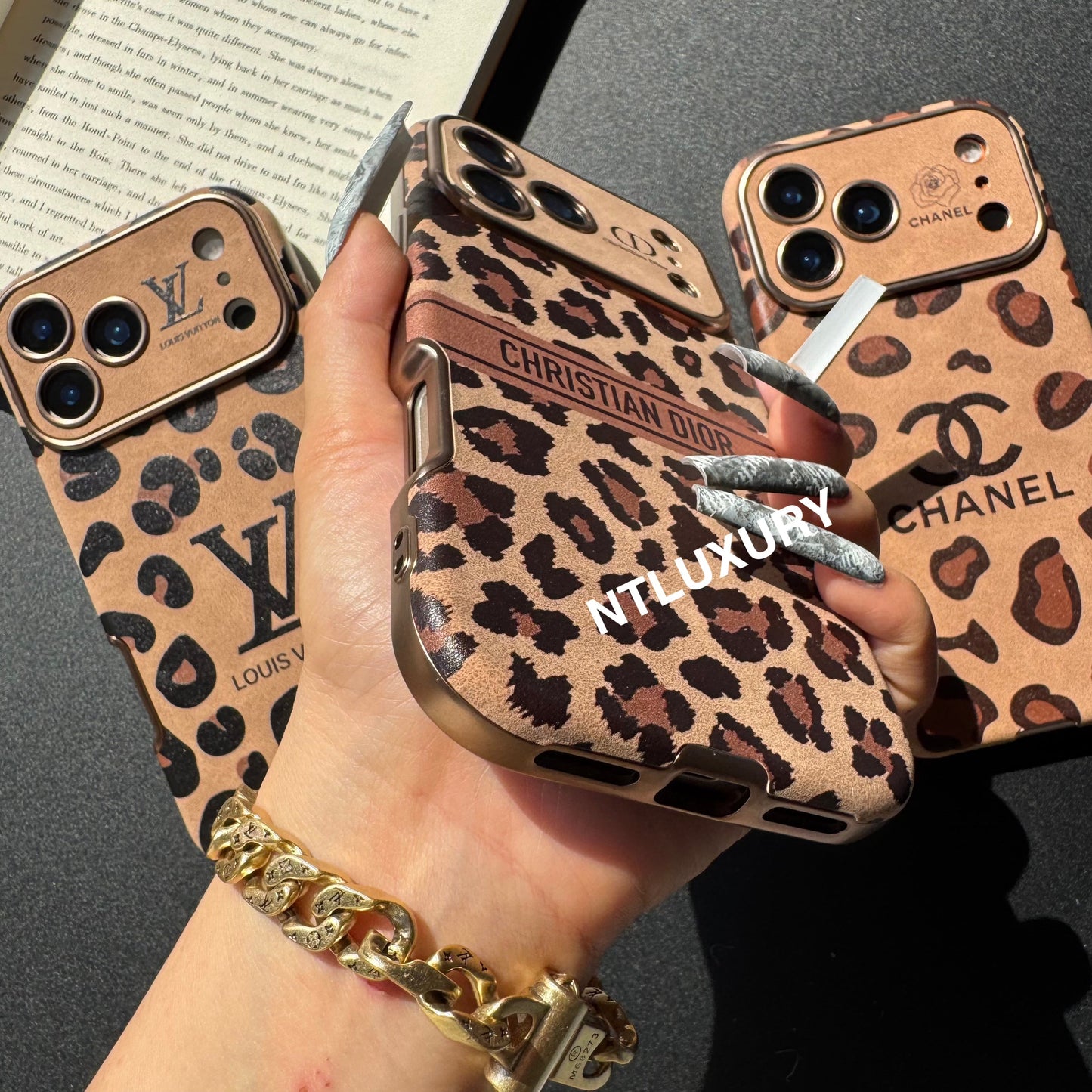 Coffee Leopard Design Love Phone Case