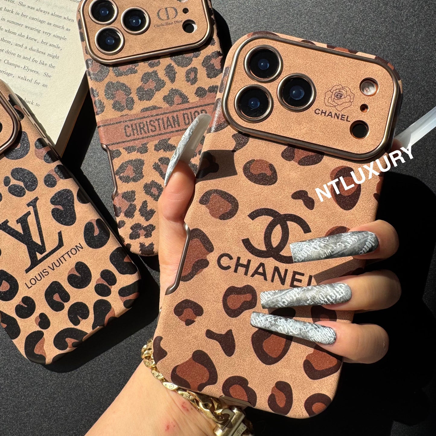 Coffee Leopard Design Love Phone Case