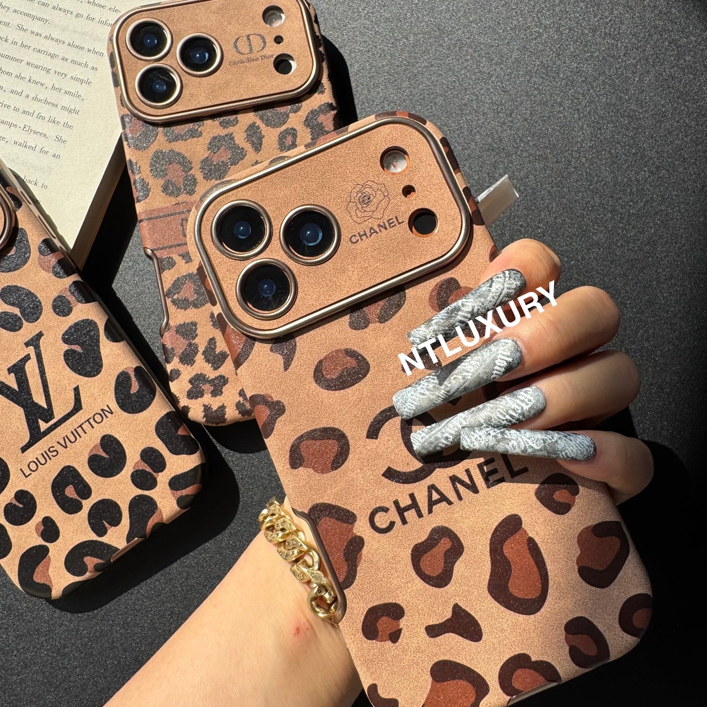 Coffee Leopard Design Love Phone Case