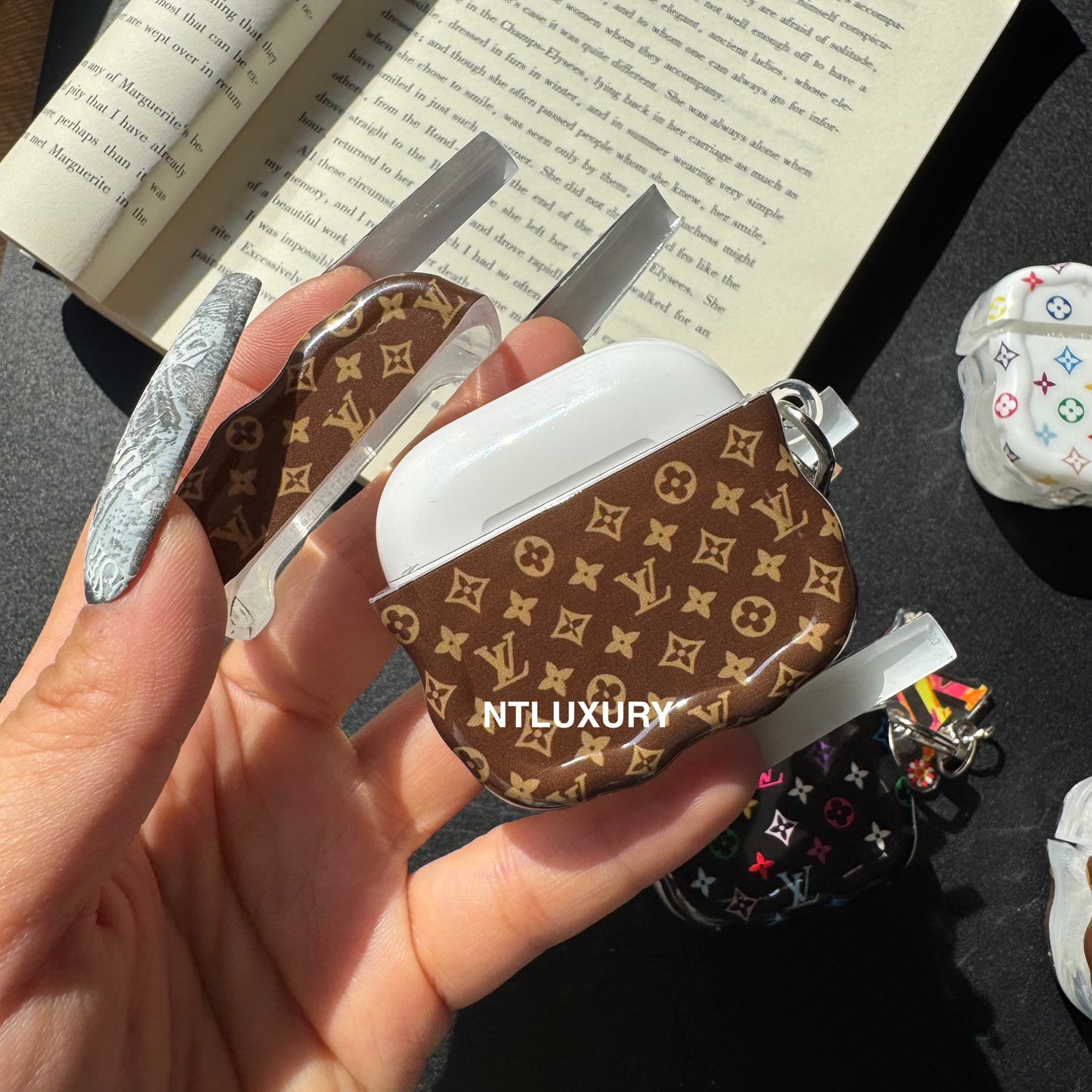 Fancy New Design Airpods Case with Pendant