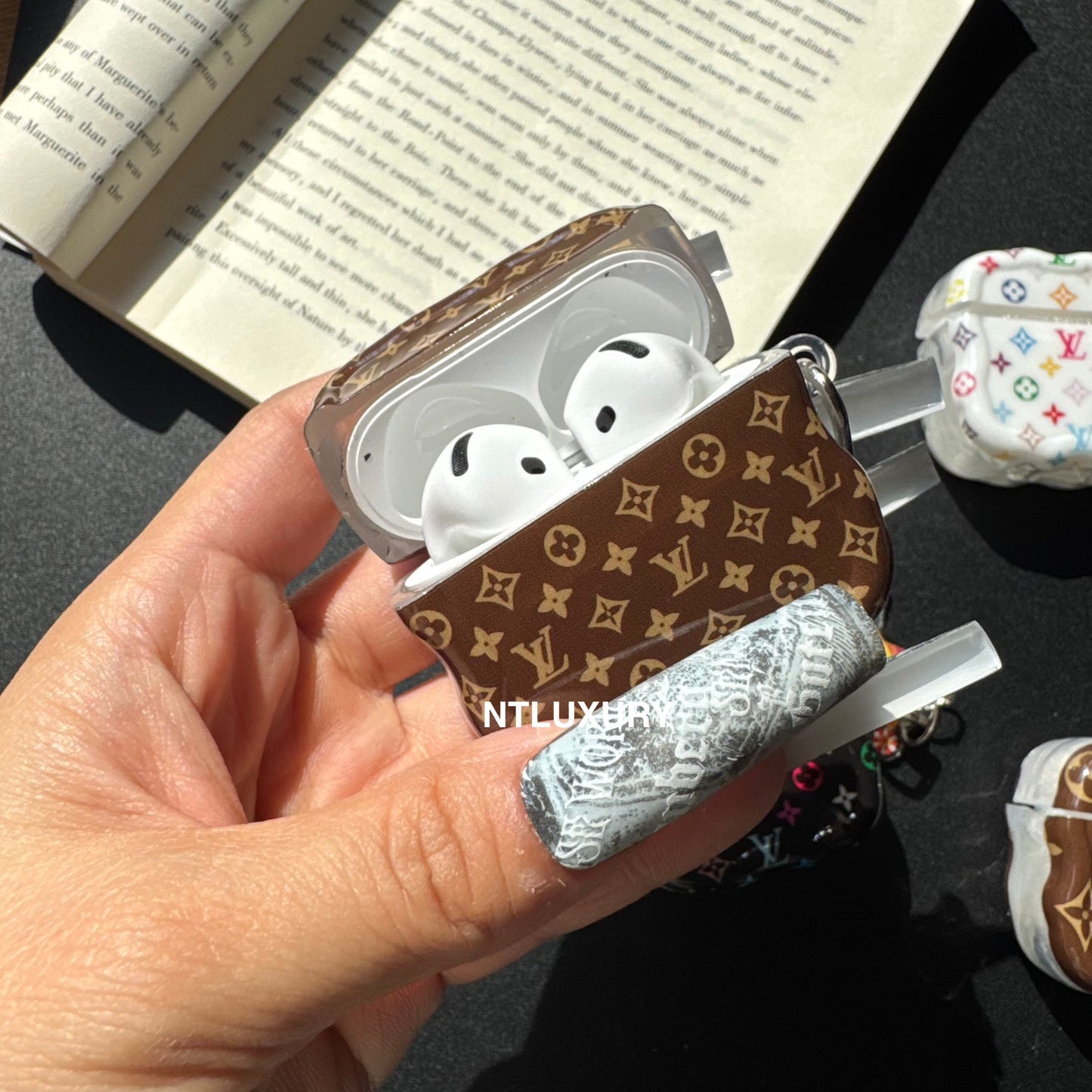 Fancy New Design Airpods Case with Pendant