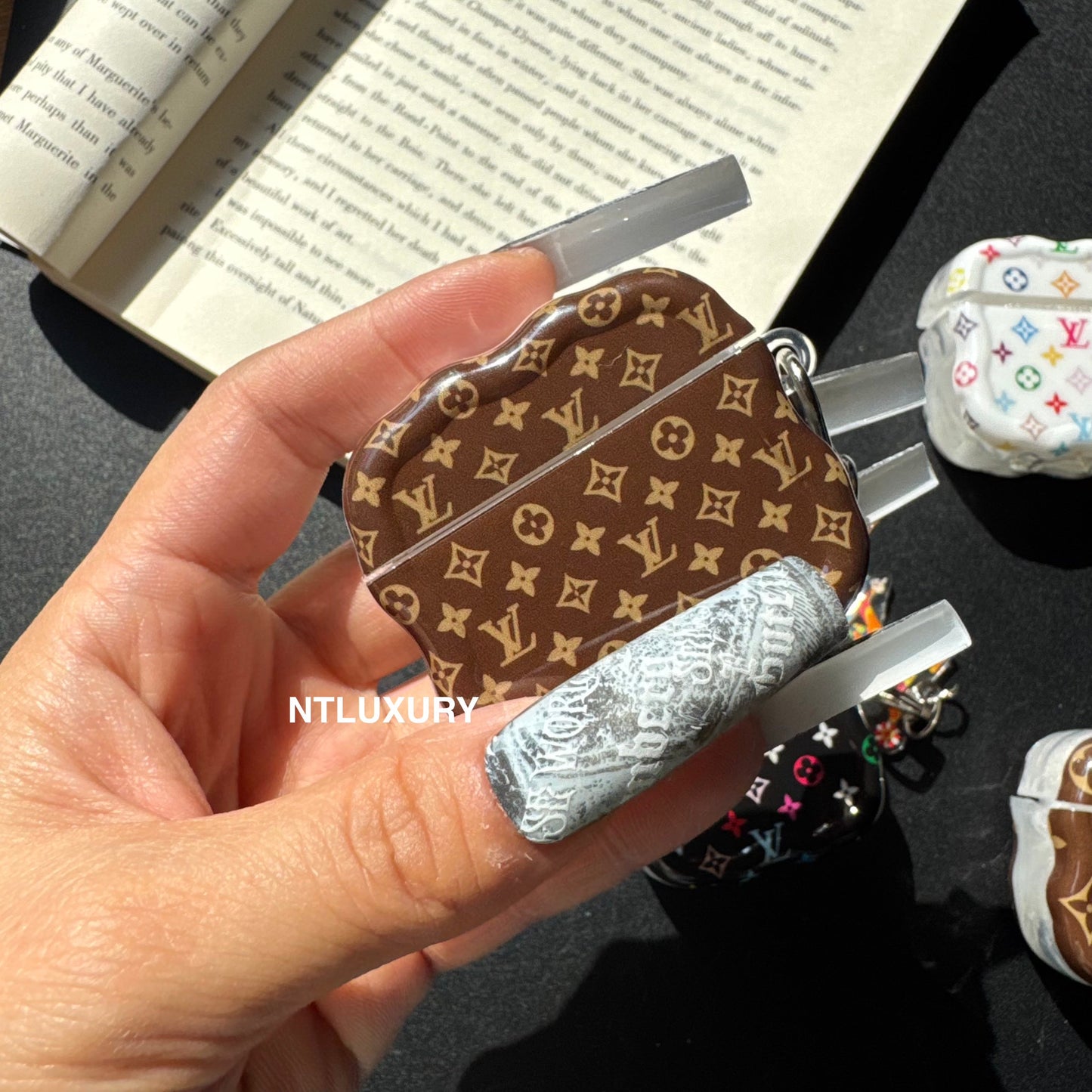 Fancy New Design Airpods Case with Pendant