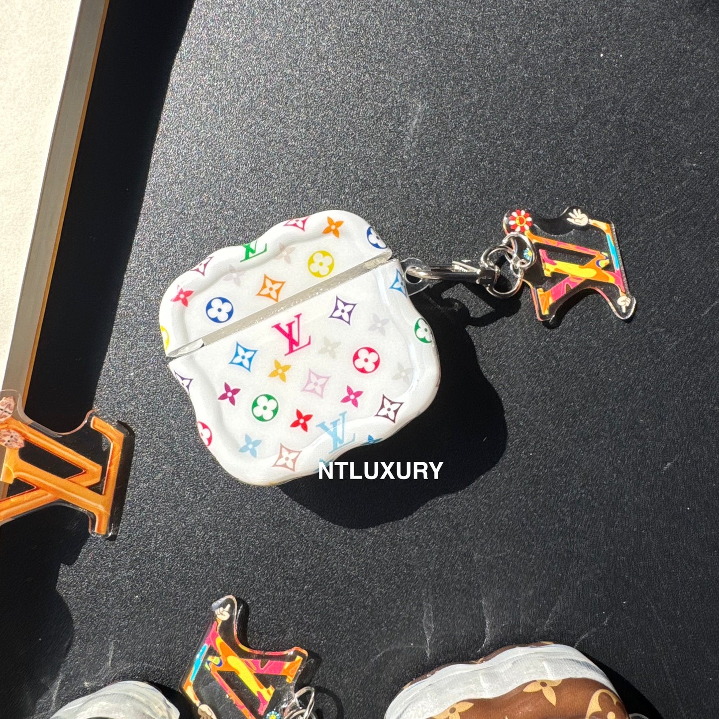 Fancy New Design Airpods Case with Pendant