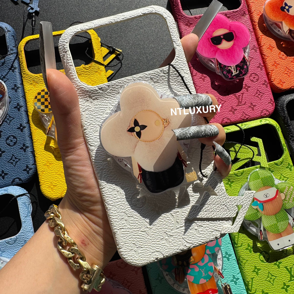 Bunte Design-Handyhülle mit schickem MagSafe-Halter
