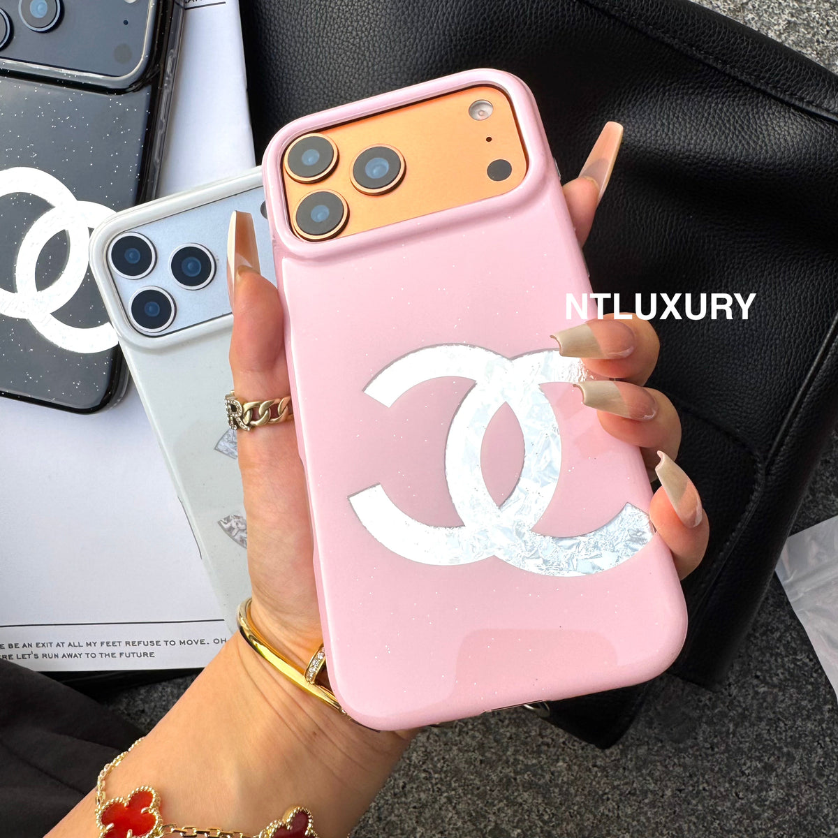 Asymmetric Design Glitter CC Phone Case