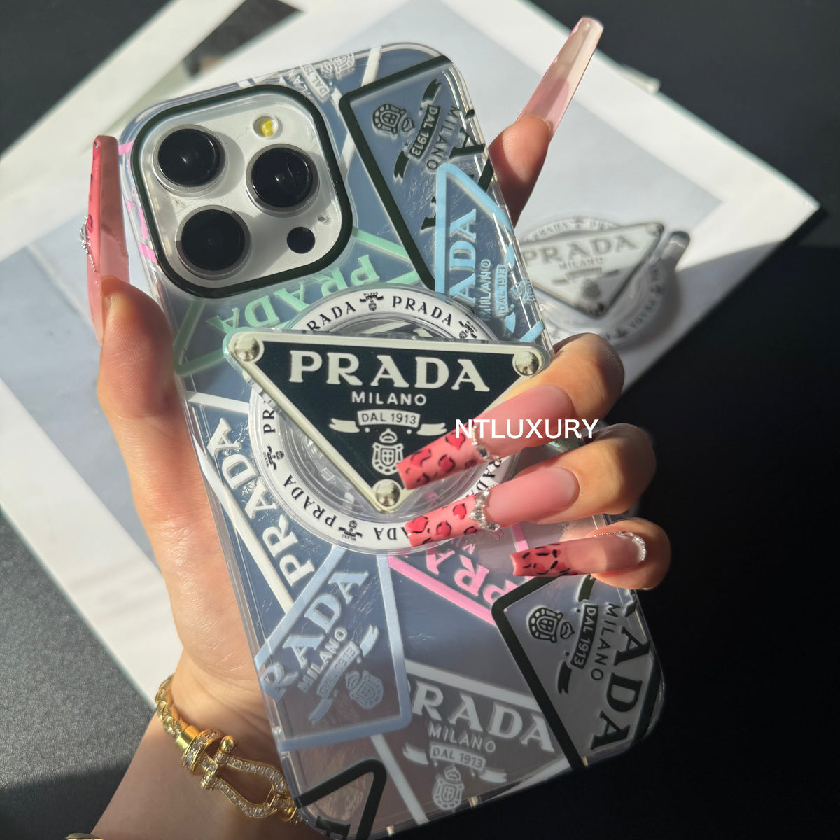 Coque iPhone Motif PP avec Support Magsafe