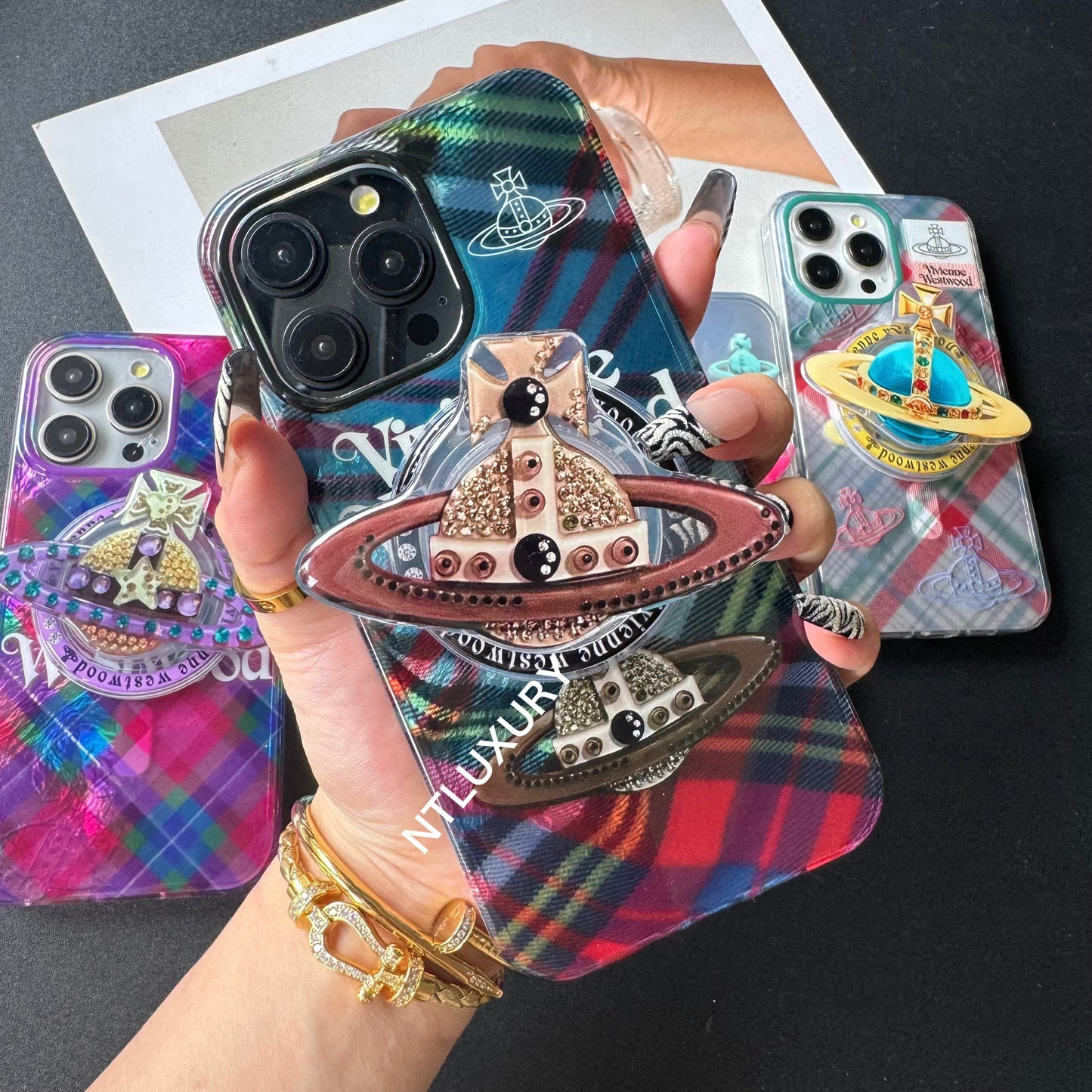 Latticed West Woo iPhone Case with MageSafe Holder
