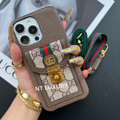 Incantevole cover per iPhone Good Design con scomparto per carte e cordino
