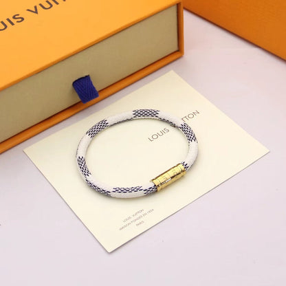 Pulsera con diseño de 4 colores