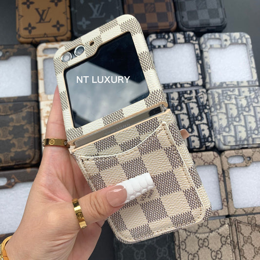 Vintage Floral Case For Z-Flip Series with Pocket (White Latticed)