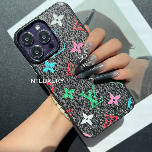 Traditional Love Phone Case (Fancy Big Love - Black)