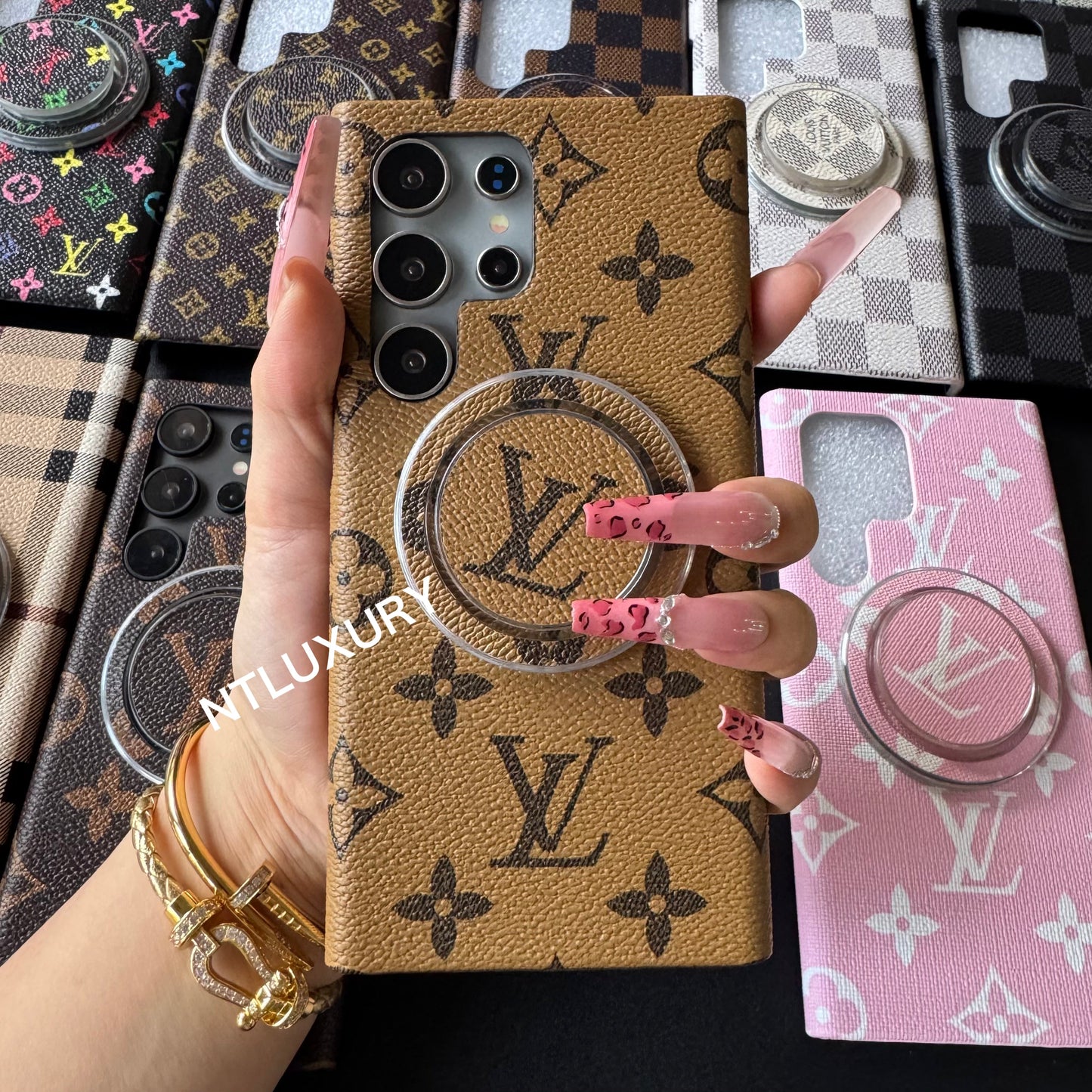 Traditional Love Samsung Case with MagSafe Holder (Love)