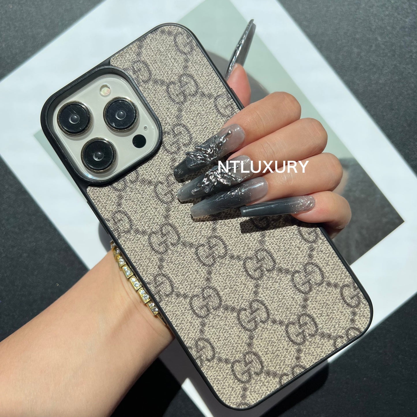 Traditional Love Phone Case (G)