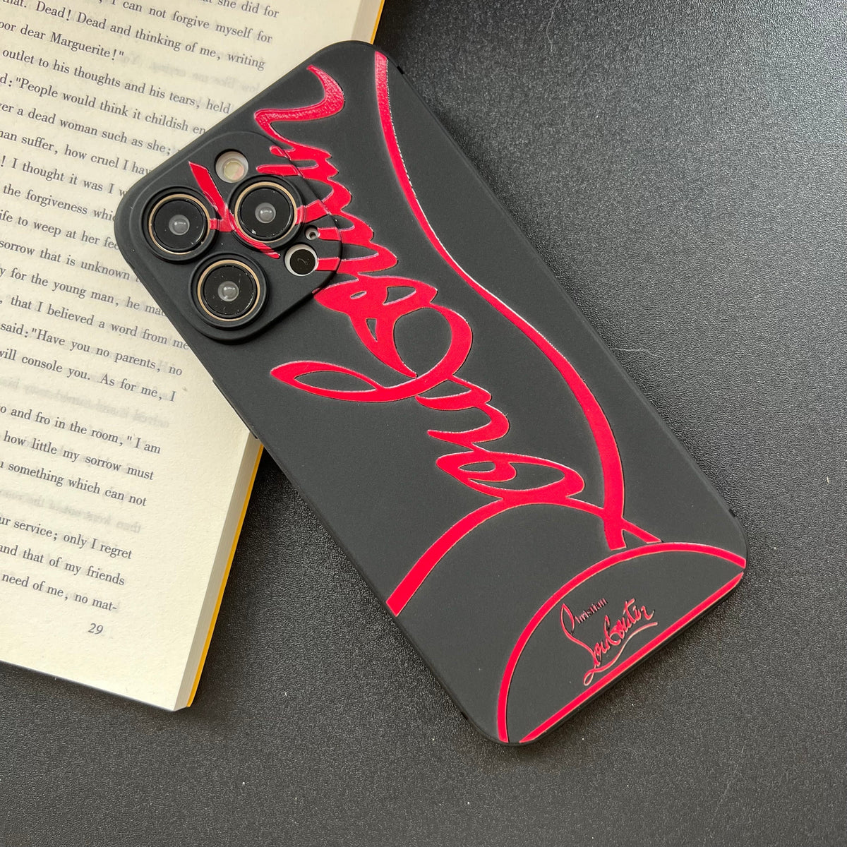 Coque de téléphone noire tendance (LBT)